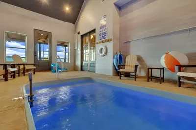 Summit – The Great Outdoors indoor pool (1)