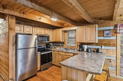 Black Bear Hideaway