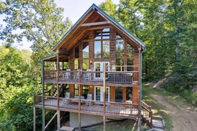 Games with a View cabin