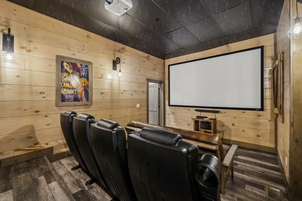 PFVR - Grand Splash Lodge theater (1)