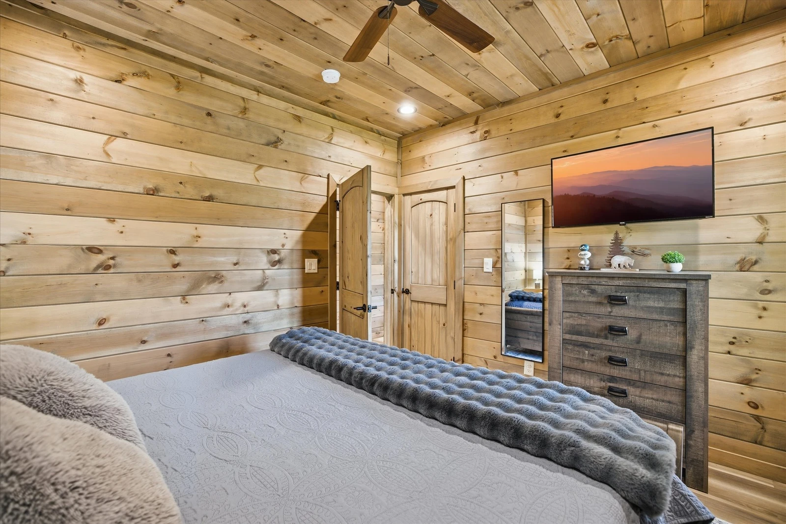 Little Bear Lodge