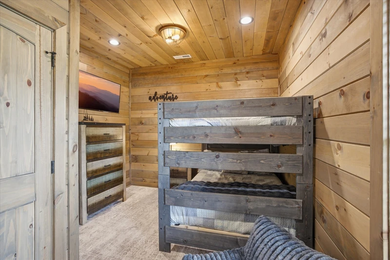 Little Bear Lodge