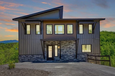 panoramic paradise is a top 4 bedroom cabin in Pigeon Forge