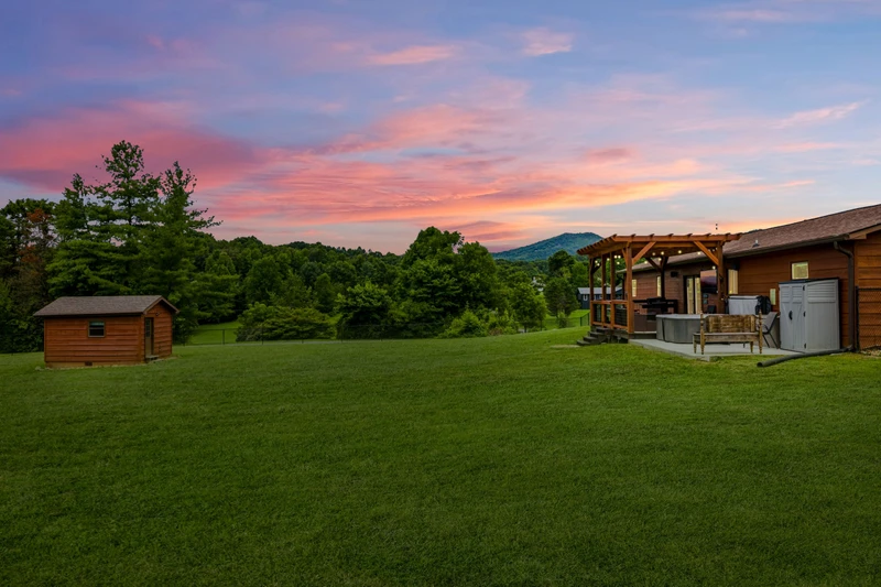 Webster Lodge at Covemont