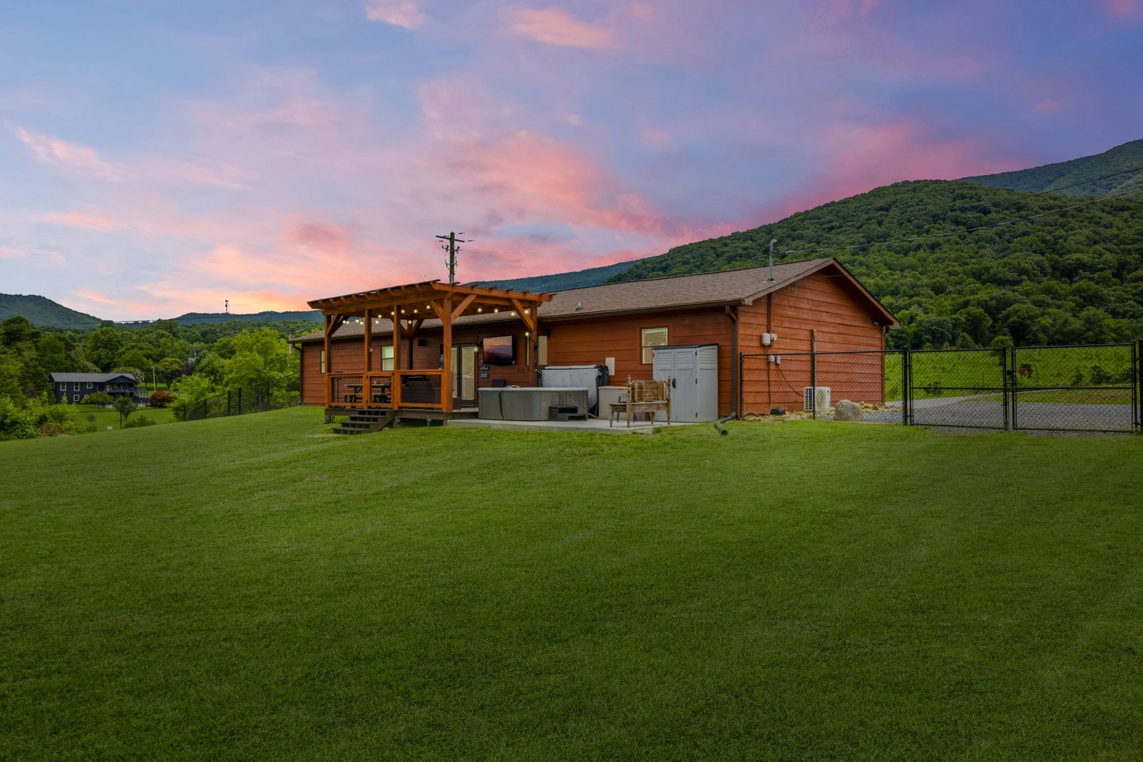 Webster Lodge at Covemont