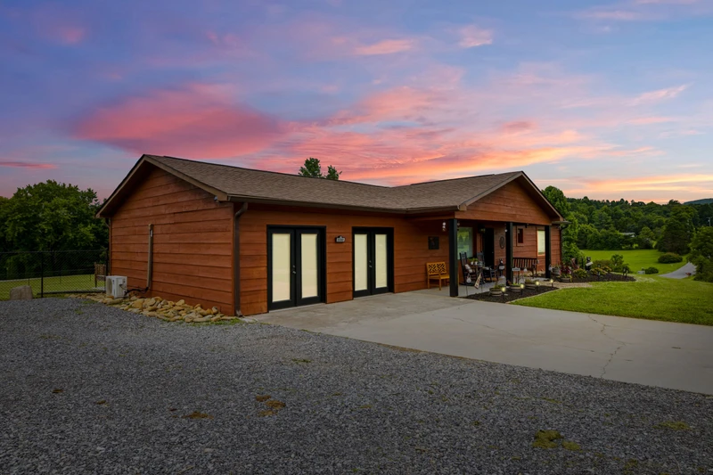Webster Lodge at Covemont