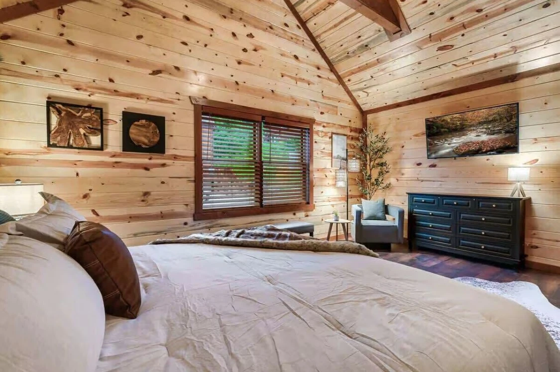 Laughing Fox Lodge