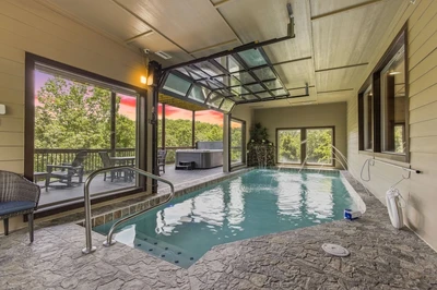 grand splash lodge is one of our cabins in Pigeon Forge with swimming pools