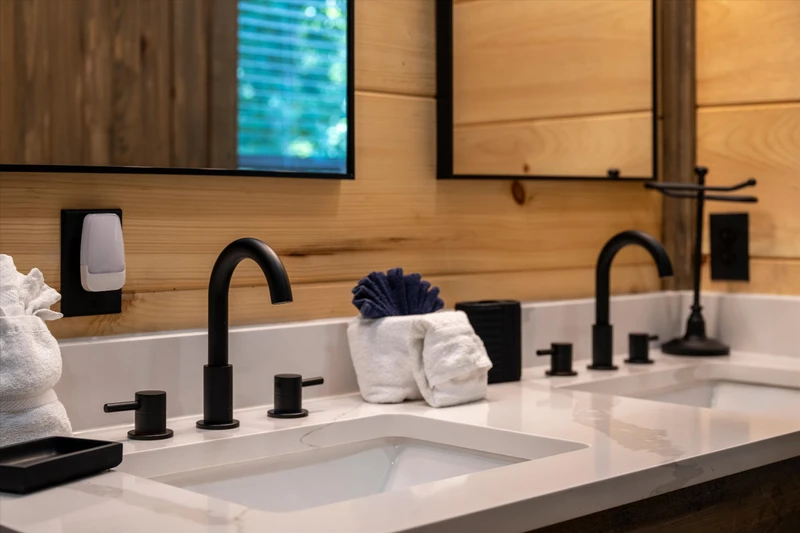 Putts and Pines Cabin Retreat