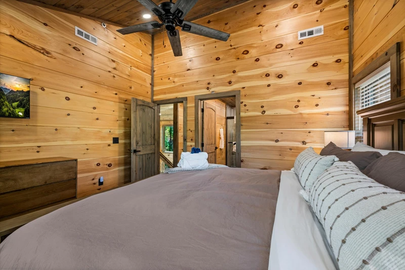 Putts and Pines Cabin Retreat