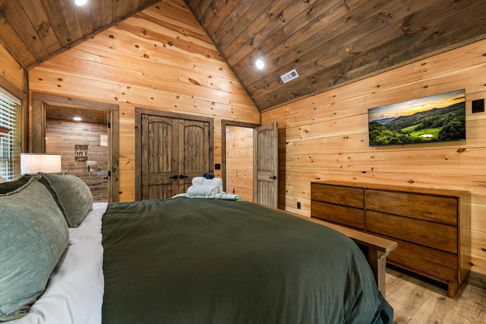 Putts and Pines Cabin Retreat