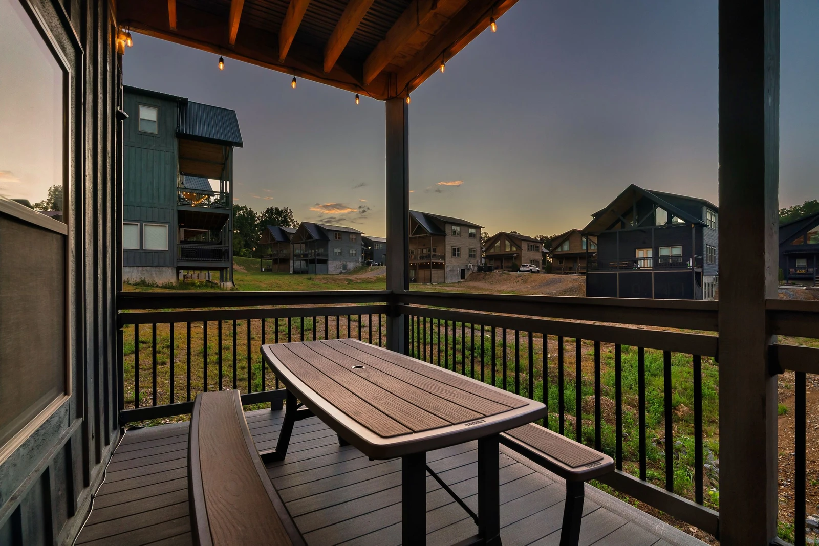 Smokiedoki Lodge