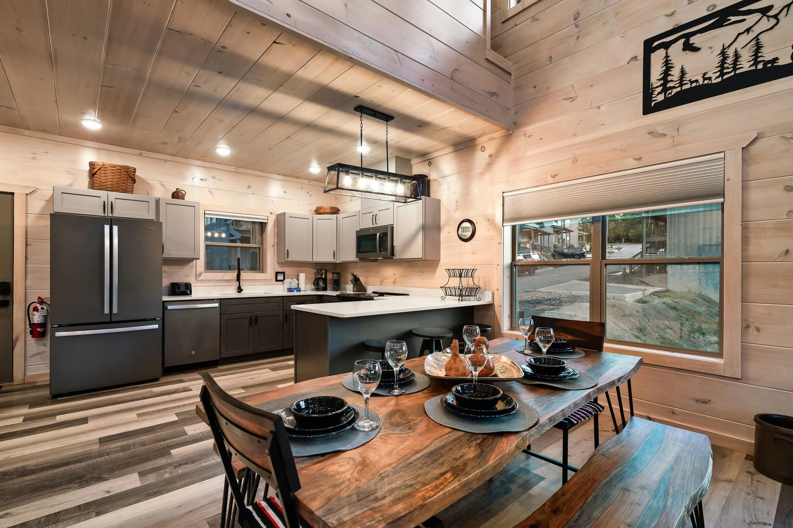 Smokiedoki Lodge