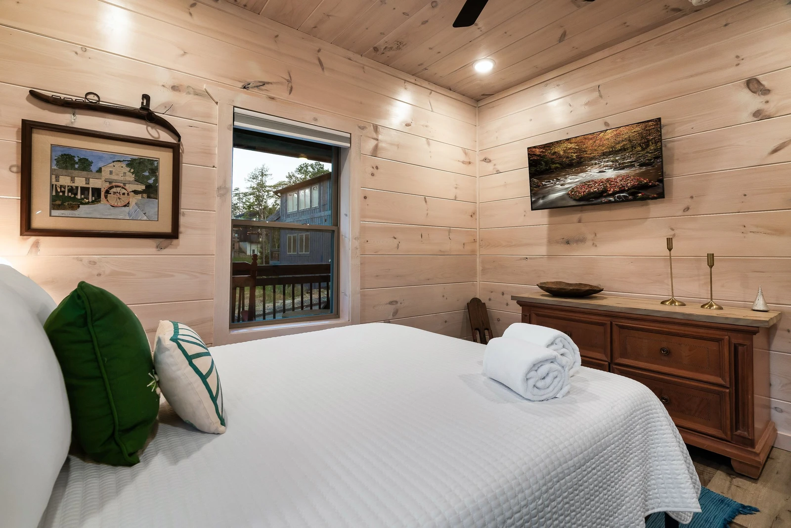 Smokiedoki Lodge