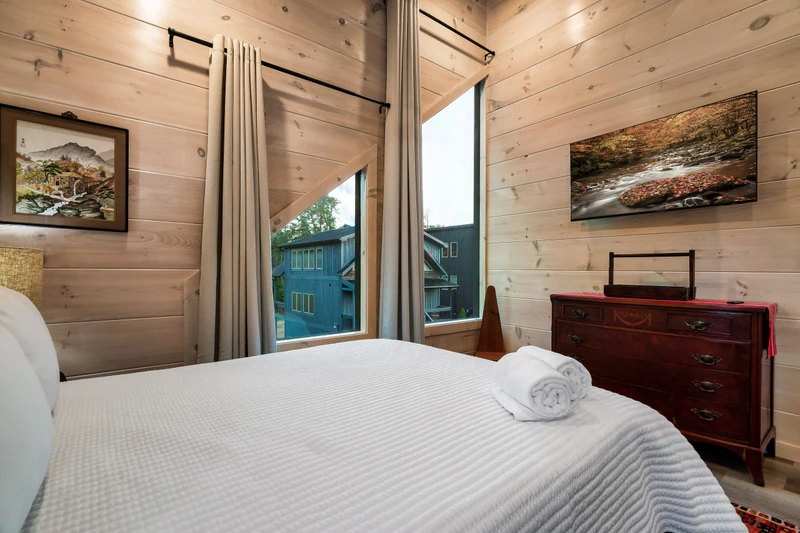 Smokiedoki Lodge