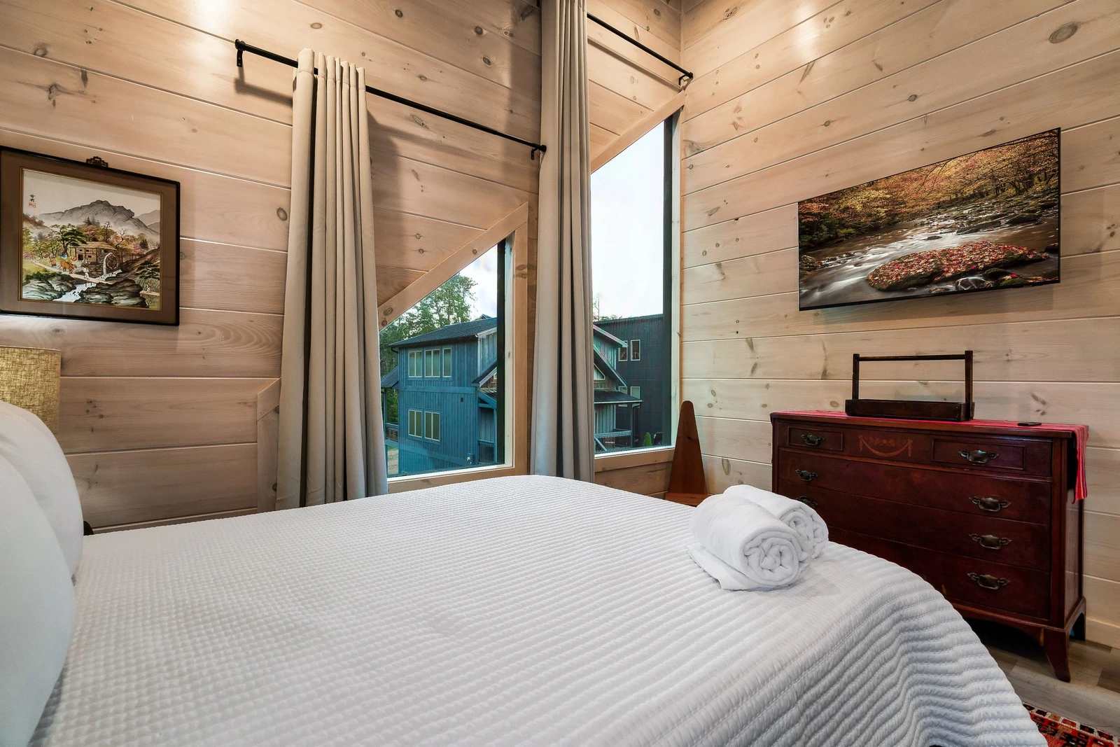 Smokiedoki Lodge