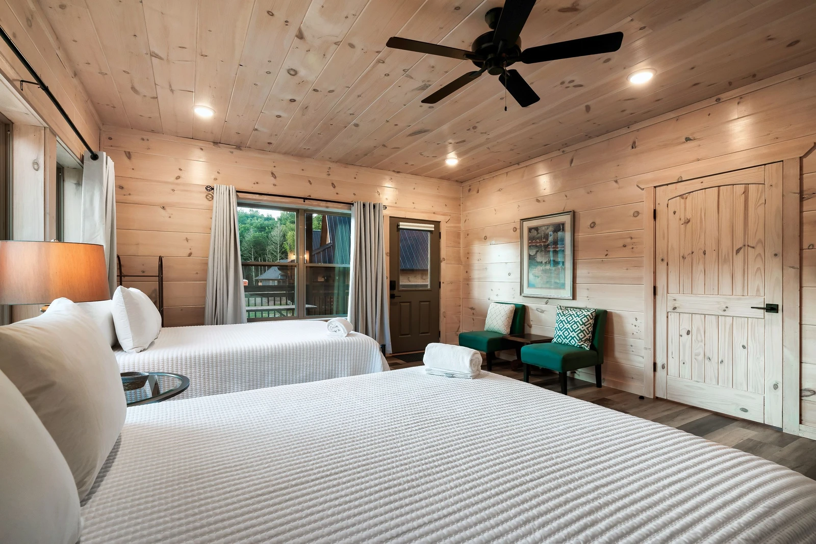 Smokiedoki Lodge