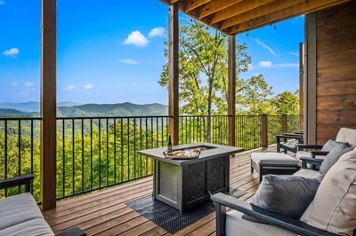 endless blue skies is one of our Pigeon Forge vacation rentals