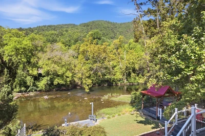 Little River Lodge
