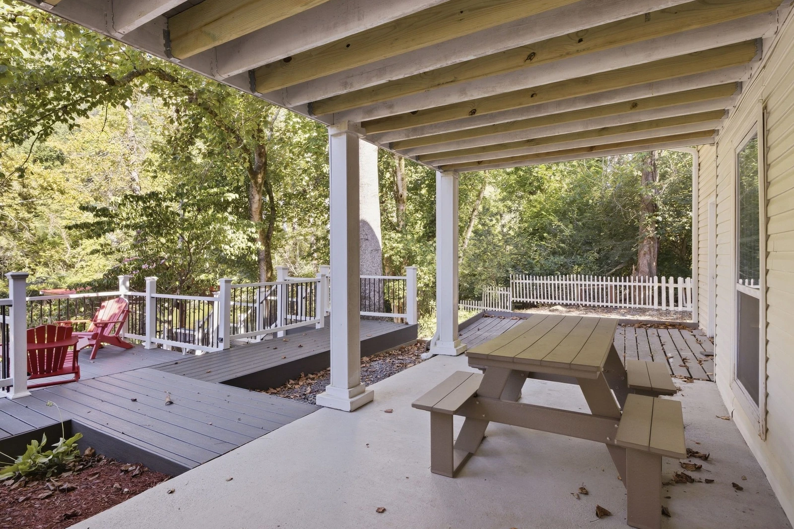 Little River Lodge