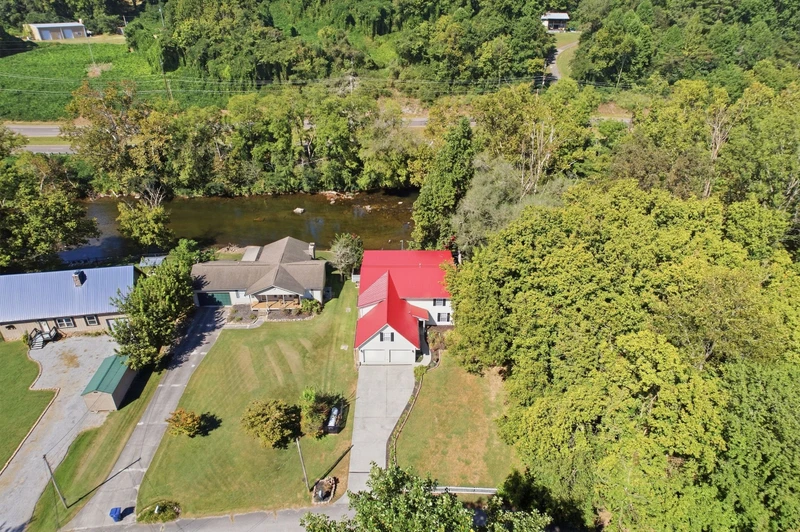 Little River Lodge