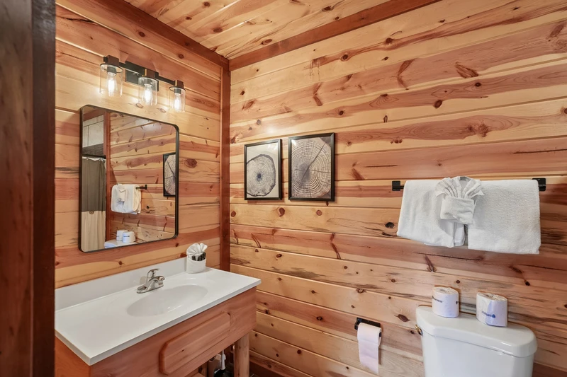 Smoky Summit Lodge