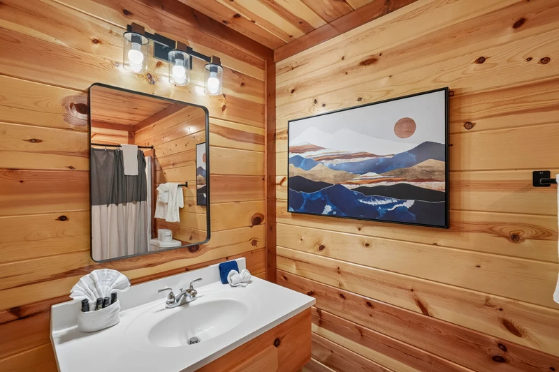 Smoky Summit Lodge